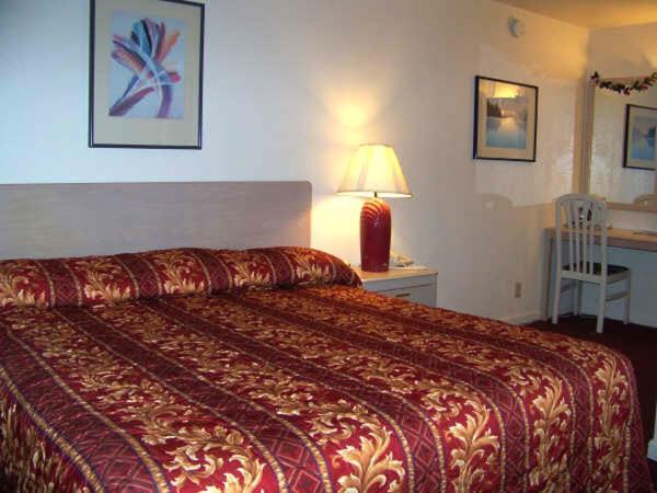 Townhouse Motel Weed Rum bild